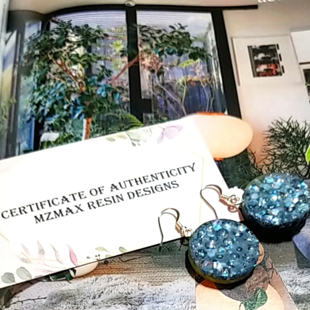 MzMax RAINDROP EFFECT Resin Designs Earrings - Picture 8 of 8